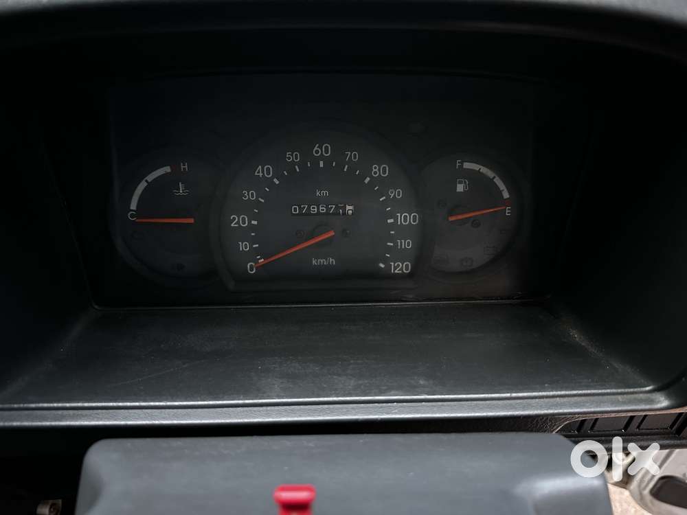 Maruti Suzuki Omni 5 Seater Std, 2013, Petrol