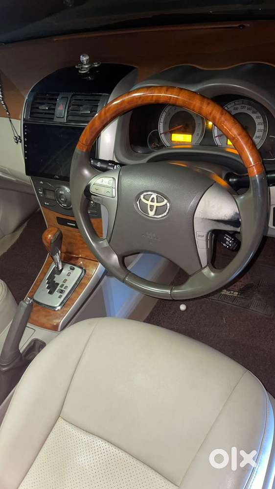 Toyota Corolla Altis 2010 Model Automatic Topend Model