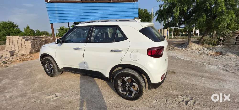 Hyundai Venue Diesel 2021 Model