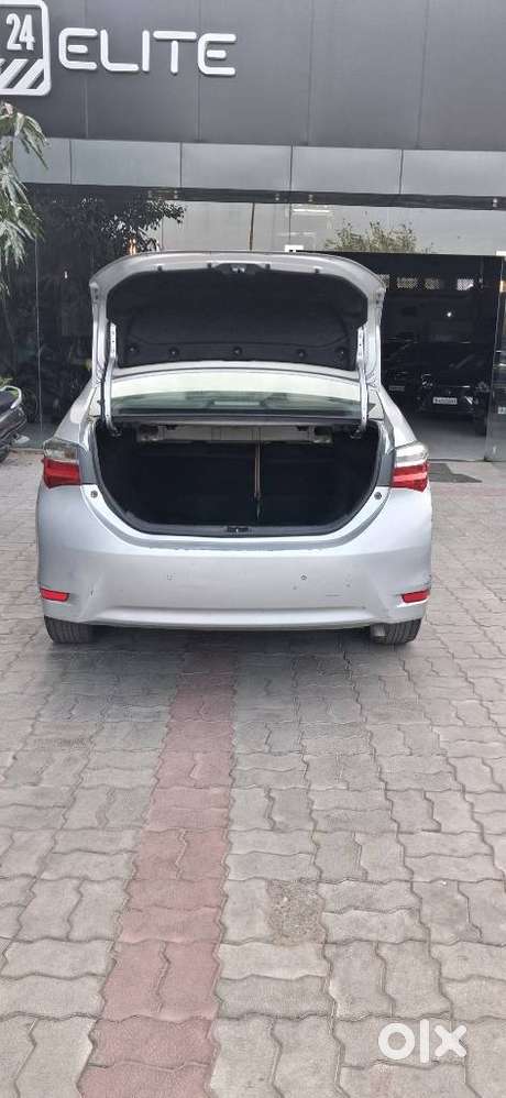 Toyota Corolla Altis 1.8 Vl Cvt, 2018, Petrol