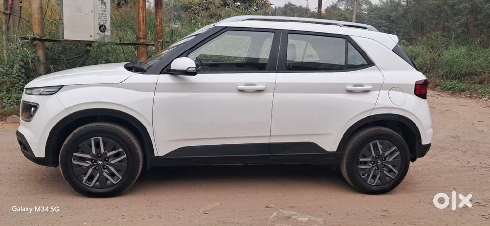 Hyundai Venue Sx Mt, 2022, Diesel
