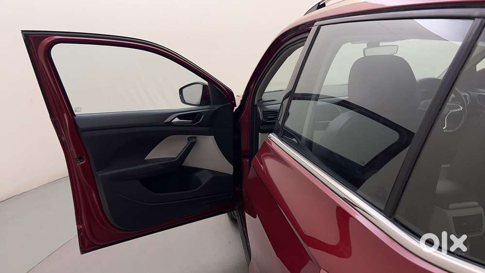 Volkswagen Taigun Topline 1.0 Tsi At (electric Seats), 2022, Petrol