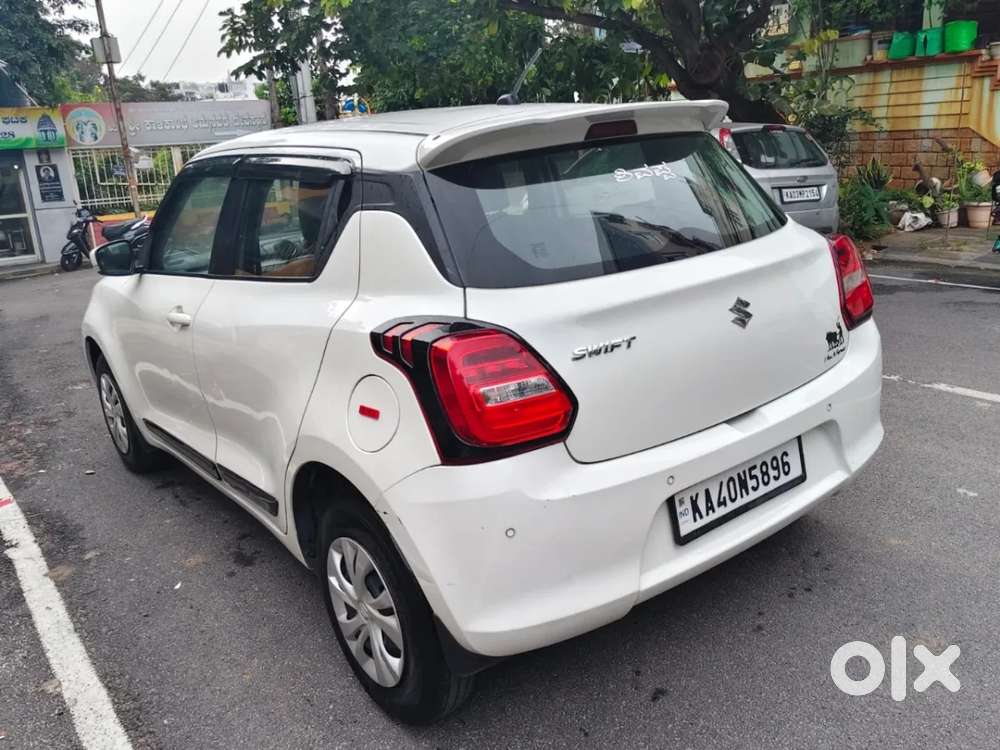 Maruti Suzuki Swift Vxi, 2023, Petrol