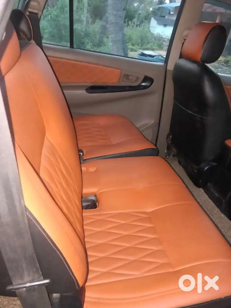 Toyota Innova 2015 Diesel 99000 Km Driven G Model