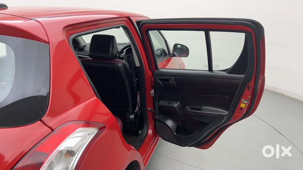 Maruti Suzuki Swift 1.2 Lxi (o), 2016, Petrol