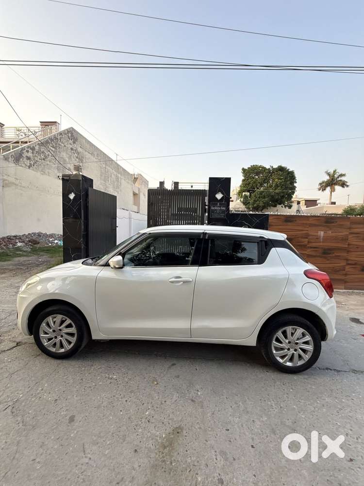 Maruti Suzuki Swift Vxi Optional, 2019, Petrol