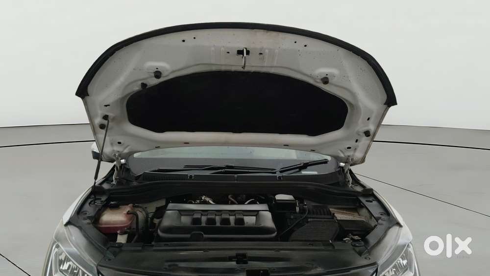 Mahindra Xuv700 2.2 Ax 7 Diesel At Str Awd, 2023, Diesel