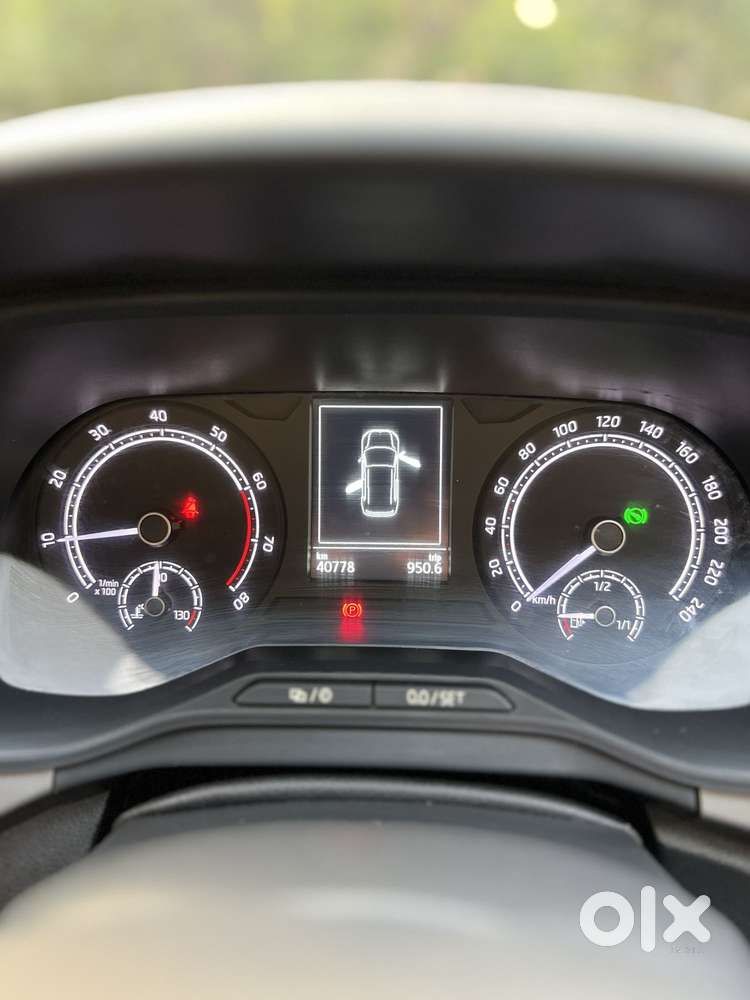 Skoda Kushaq 1.0 Tsi Ambition At, 2022, Petrol