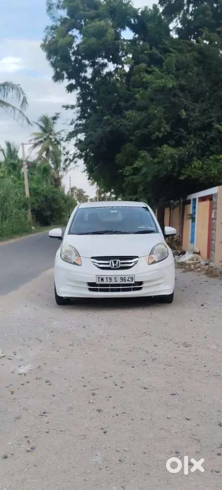 Honda Amaze 2016 Petrol Well Maintained
