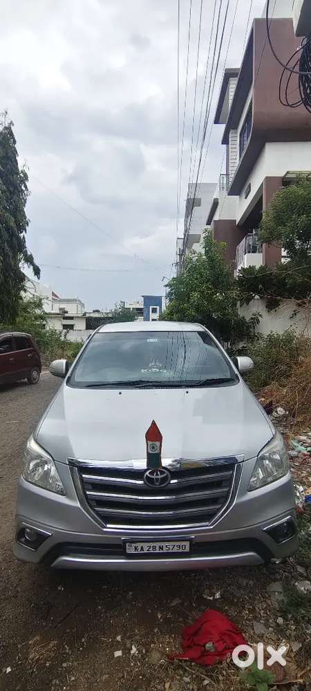 Toyota Innova 2013 Diesel 8-seater Manual