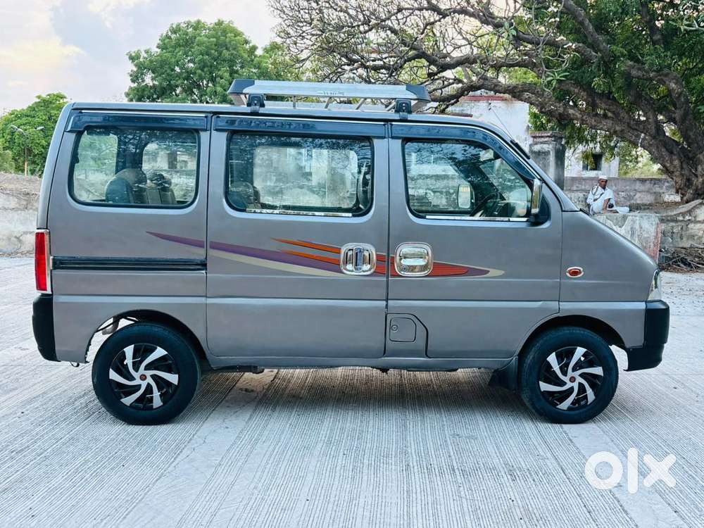 Maruti Suzuki Eeco 7 Seater Standard, 2017, Cng & Hybrids