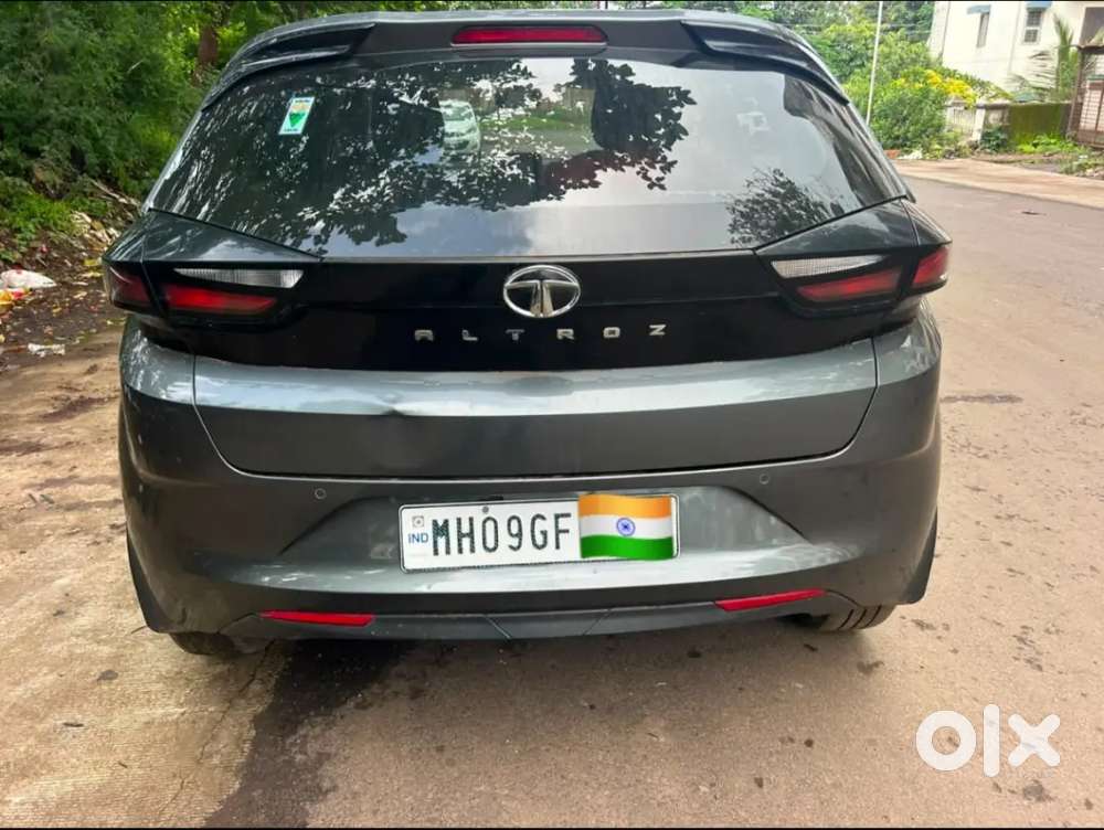 Tata Altroz Petrol 2023