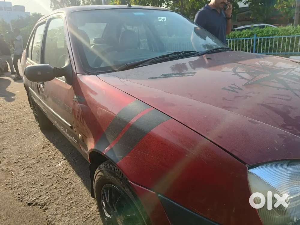 Ford Ikon 1.3l Flair (sports Car Look)