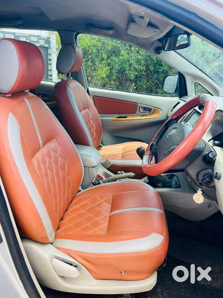 Toyota Innova 2.5 V 7 Str, 2010, Diesel