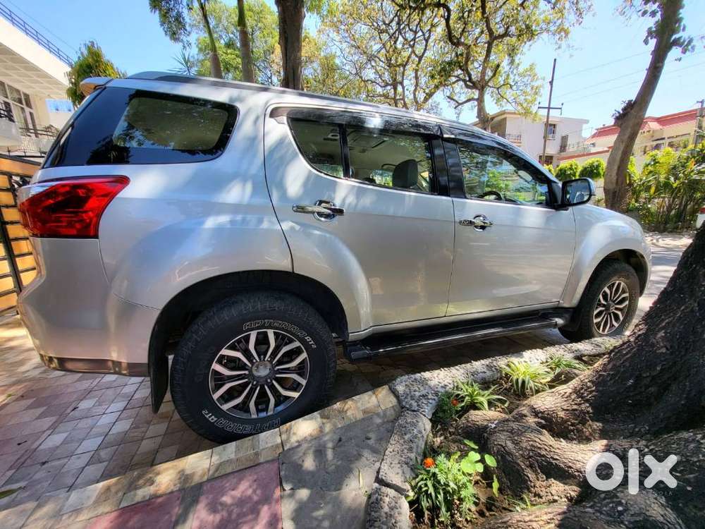 Isuzu Mu-x 4x4 At