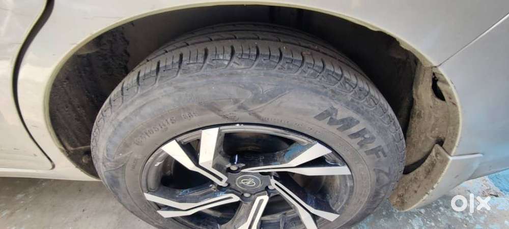 Ertiga Zxi Plus Top Model