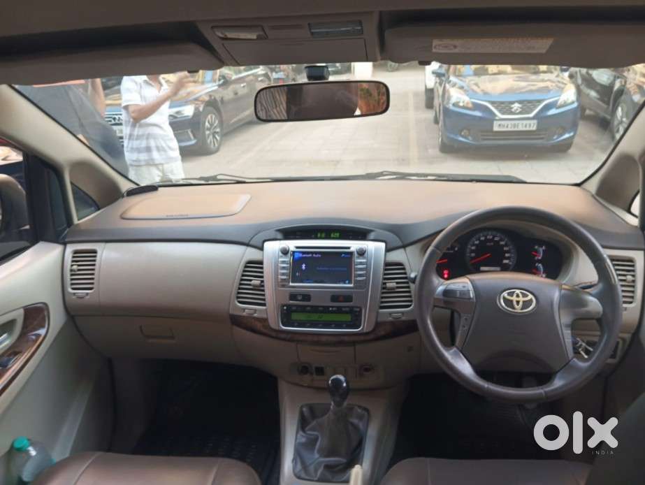 Toyota Innova 2.5 V 8 Str, 2014, Diesel