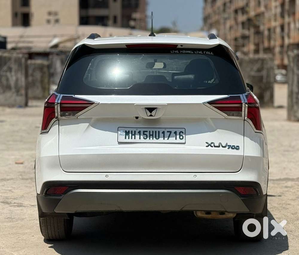 Mahindra Xuv700 2.0 Mx Petrol Mt 5 Str, 2022, Petrol