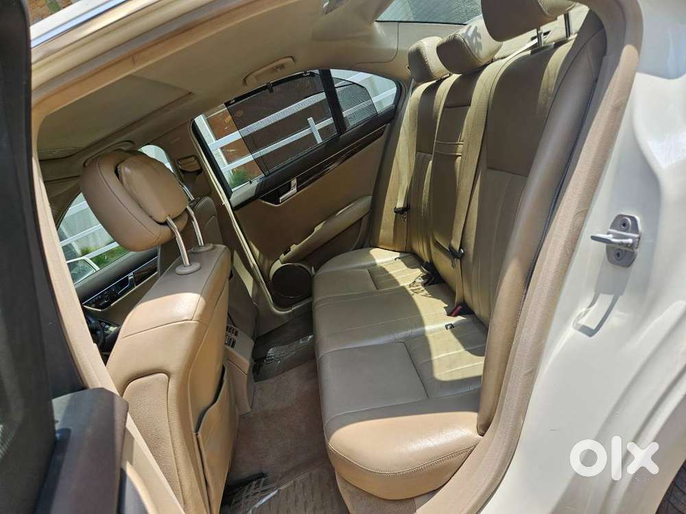 Mercedes-benz C-class 2011