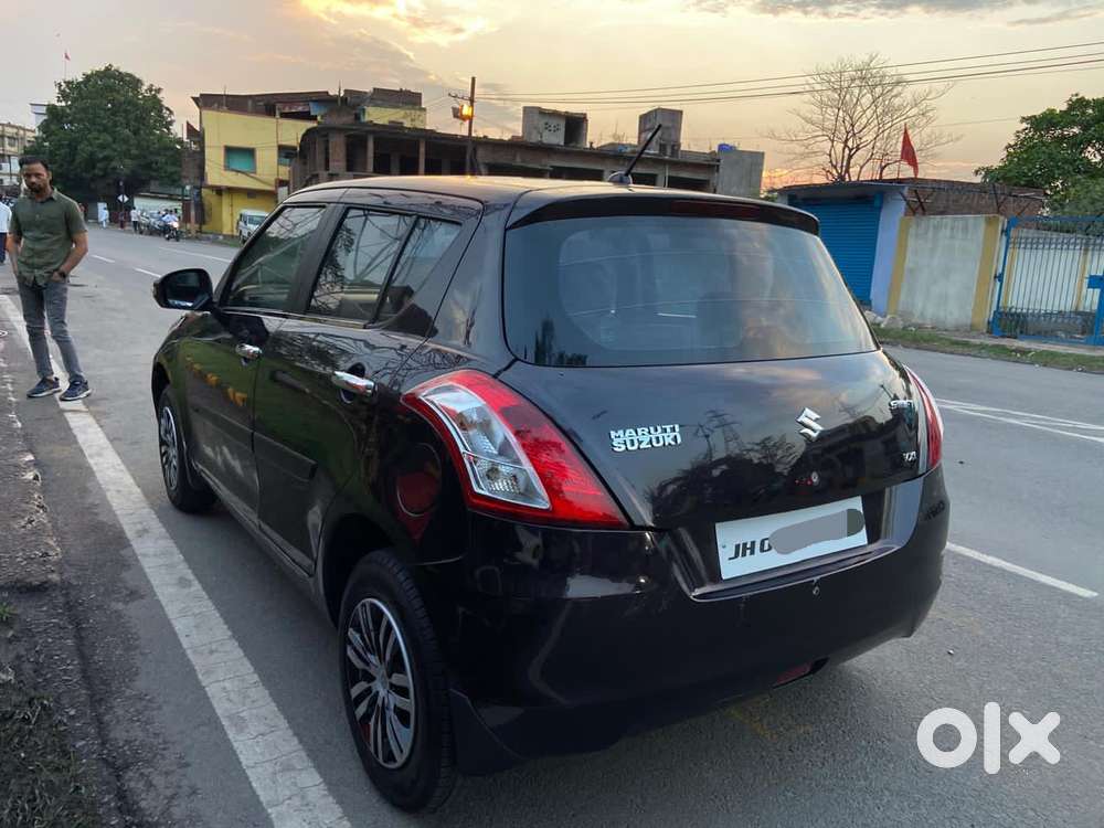Maruti Suzuki Swift Vxi 1.2 Abs Bs-iv, 2016, Petrol