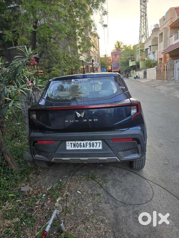 Mahhindra Xuv 3x0 Petrol At Torque Converter 2024 Mmodel
