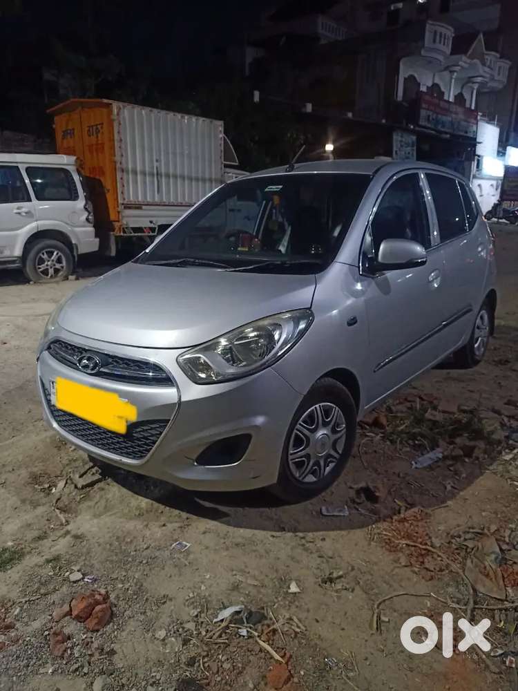 Hyundai I10 2012 Petrol 81000 Km Driven. Kanpur Rto