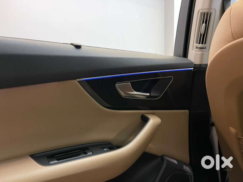 Audi Q7 Technology 55 Tfsi W/o Matrix, 2023, Petrol