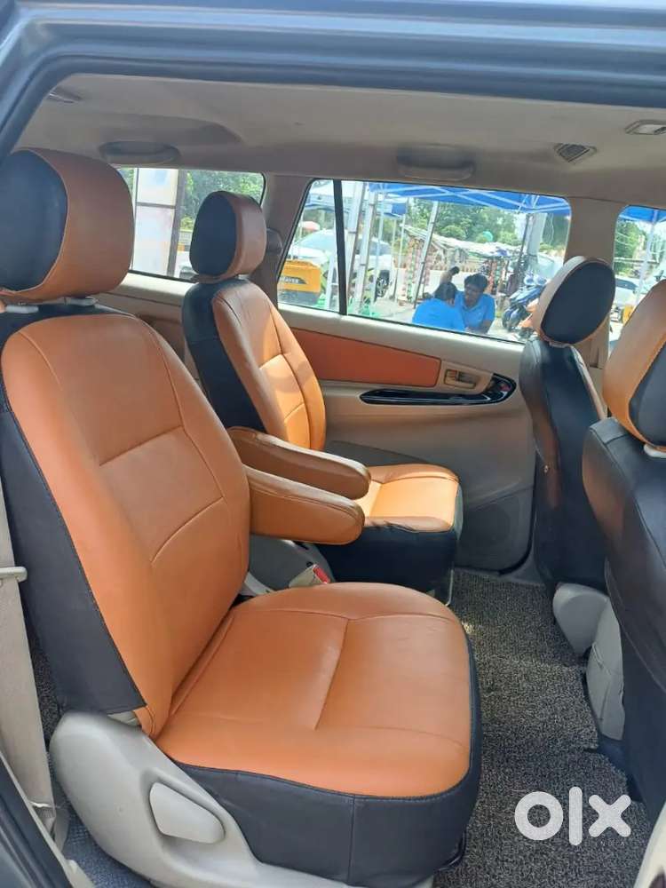 Toyota Innova 2.5 Diesel 7-seater 2013