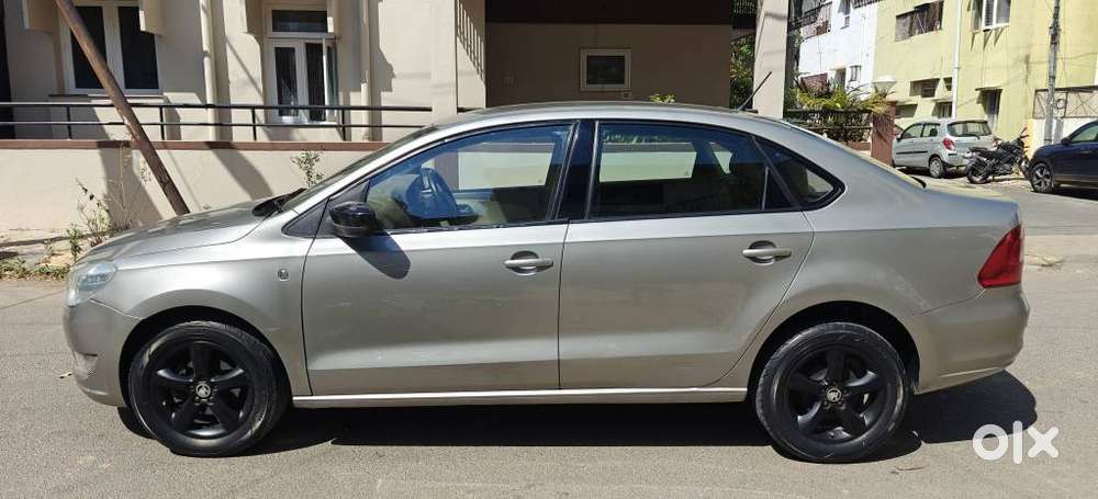 Skoda Rapid 1.5 Tdi Cr Elegance Plus, 2013, Diesel