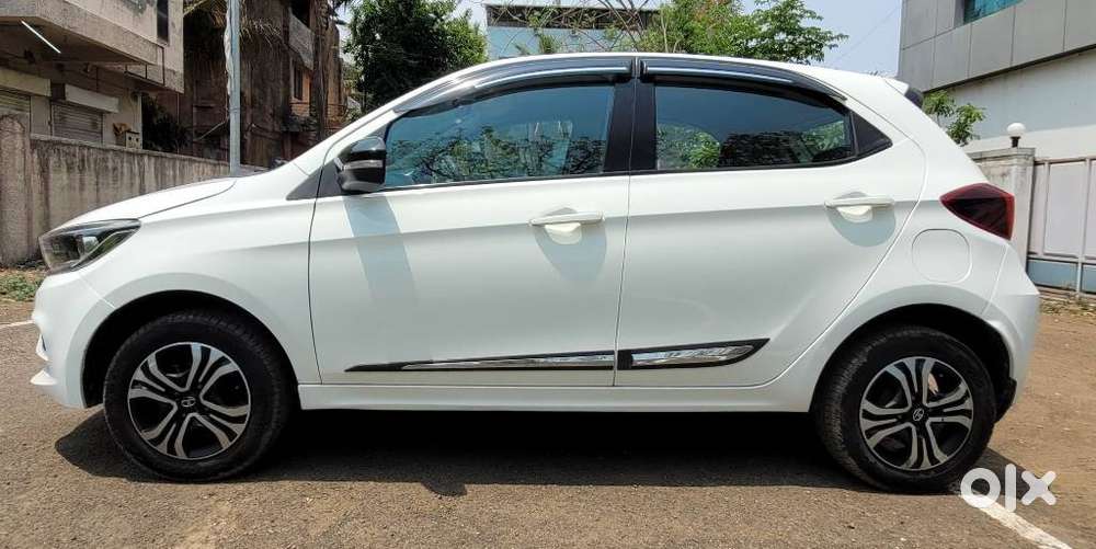 Tata Tiago Xt Icng, 2023, Petrol