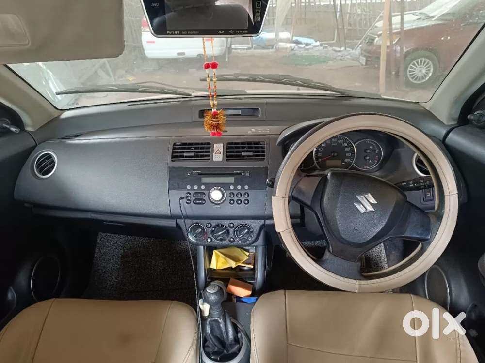 Maruti Suzuki Swift Dzire 1.3 Vxi, 2011, Petrol