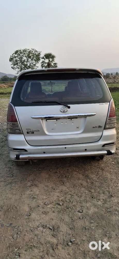 Toyota Innova 2009 Diesel 377777 Km Driven