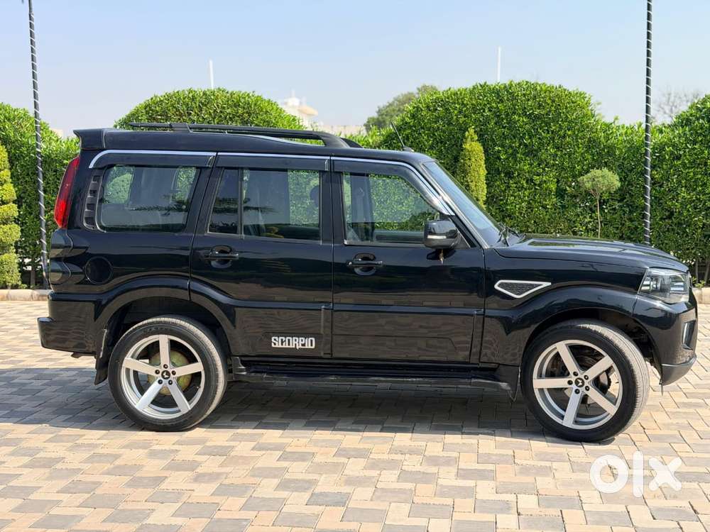 Mahindra Scorpio Classic 2.2 S 11 Mt 7 Str, 2021, Diesel