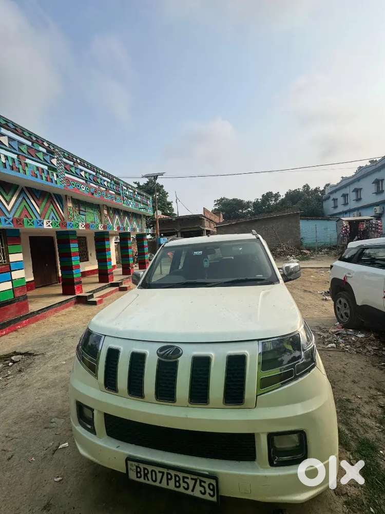 Mahindra Tuv 300 2018