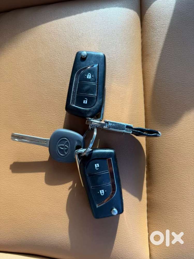 Toyota Innova Crysta 2.4 G Mt 7 Str, 2018, Diesel