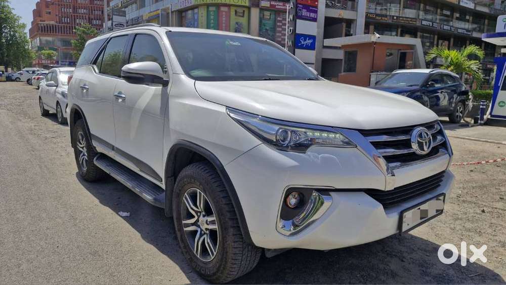 Toyota Fortuner 4x2 At 2.8 Diesel, 2020, Diesel
