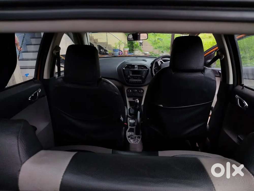 Tata Tiago Revotron Xz 2017
