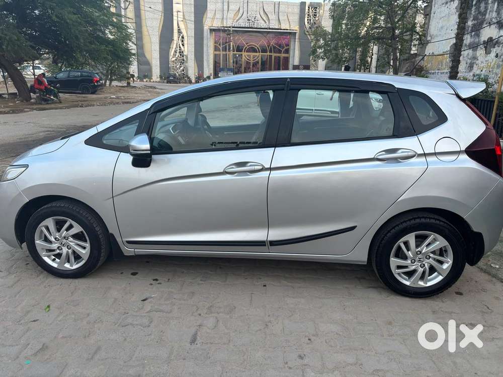 Honda Jazz V Mt Privilege, 2017, Petrol