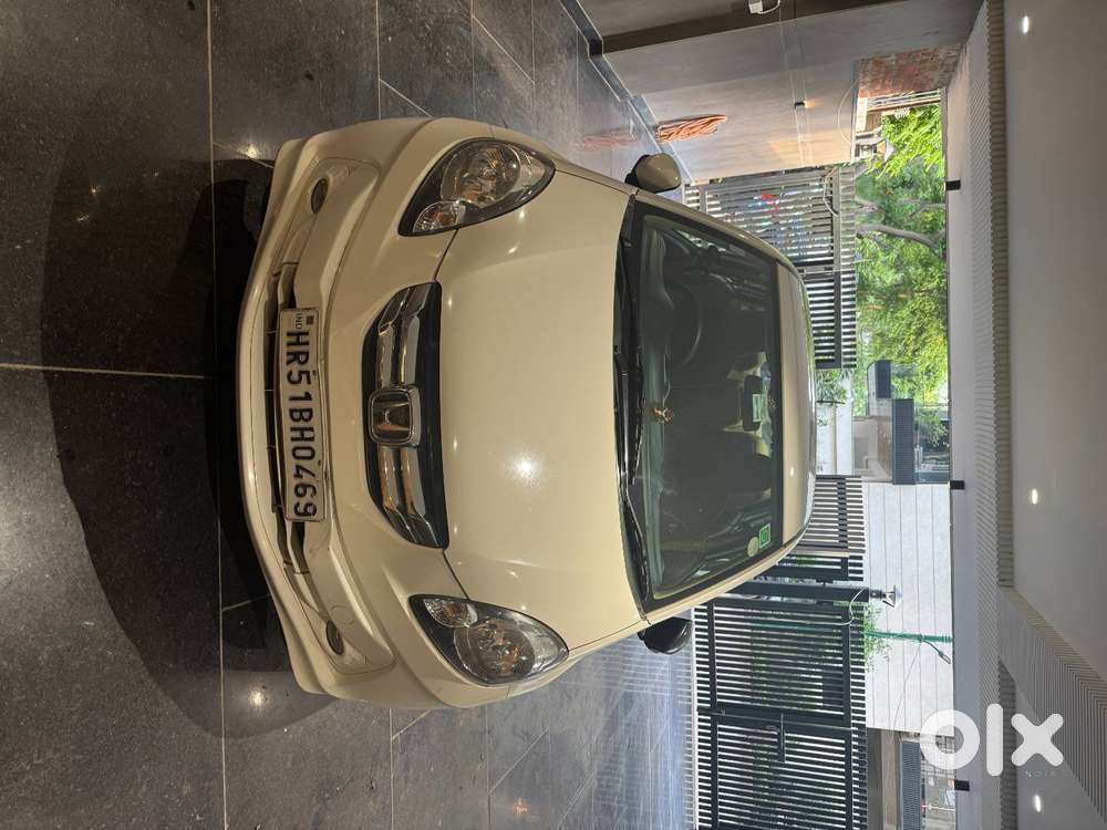 Honda Amaze 2016 Petrol Well Maintained