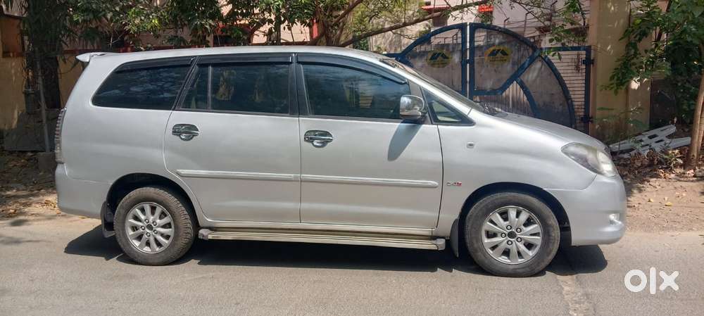 Toyota Innova 2.5 V 7 Str, 2011, Diesel