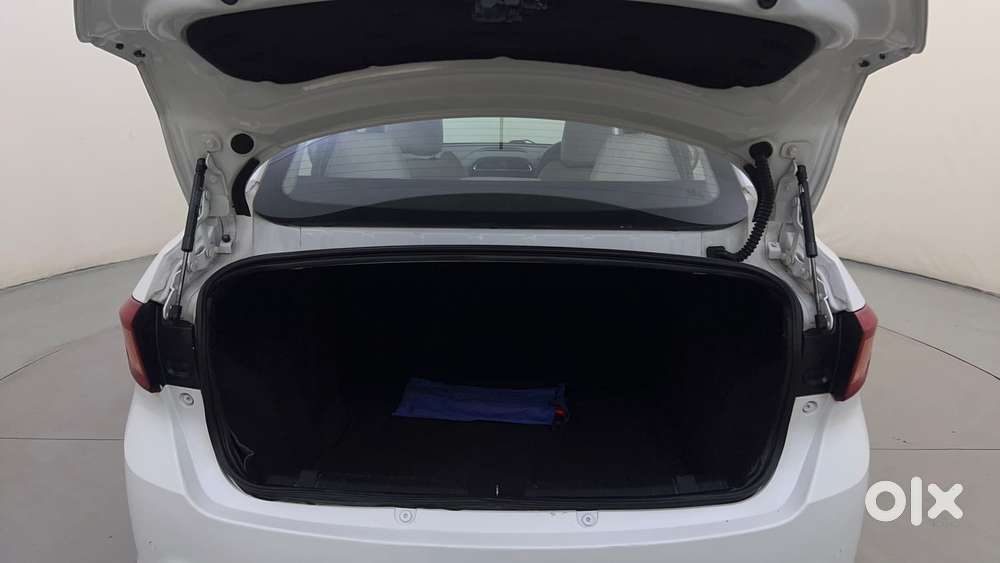 Tata Tigor Xz, 2017, Petrol