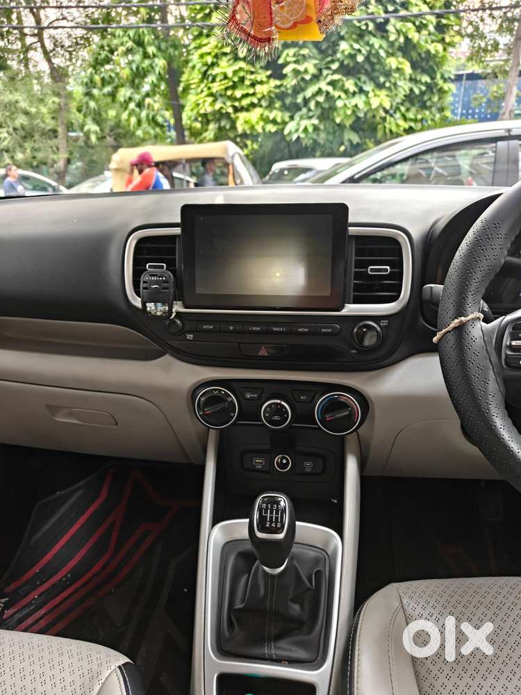 Hyundai Venue 1.0 S (o) Turbo Imt, 2023, Petrol