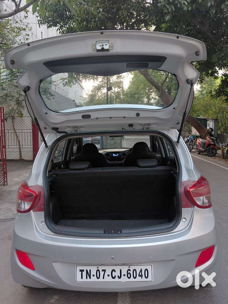 Hyundai Grand I10 2016-2017 Asta Option At, 2016, Petrol