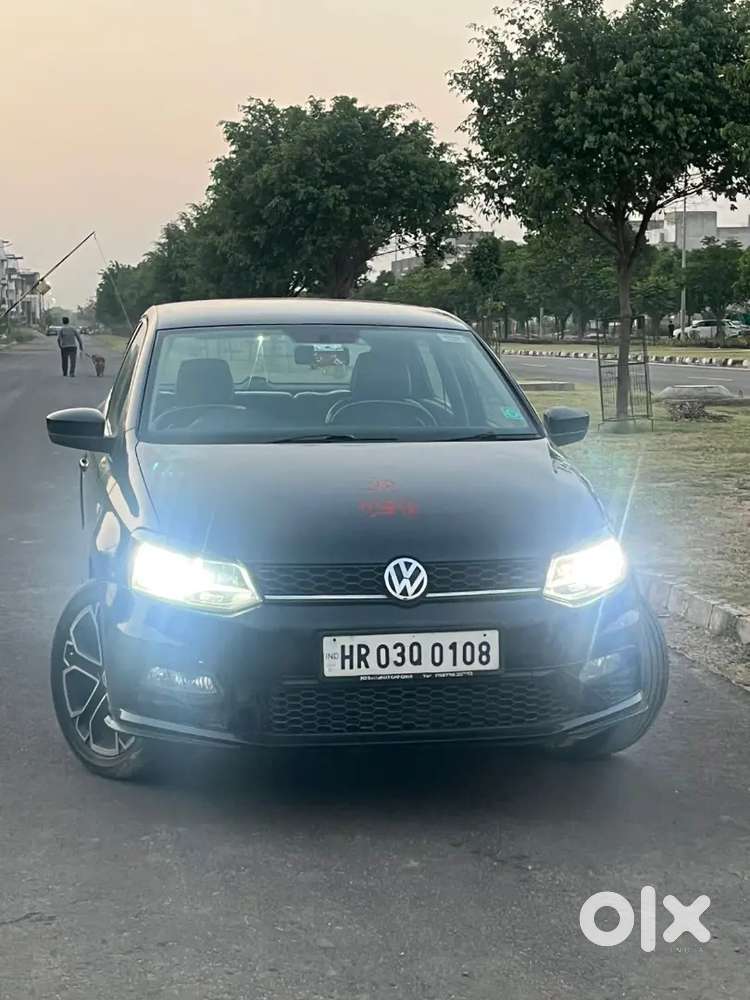 Volkswagen Polo Black Car 2013 Model