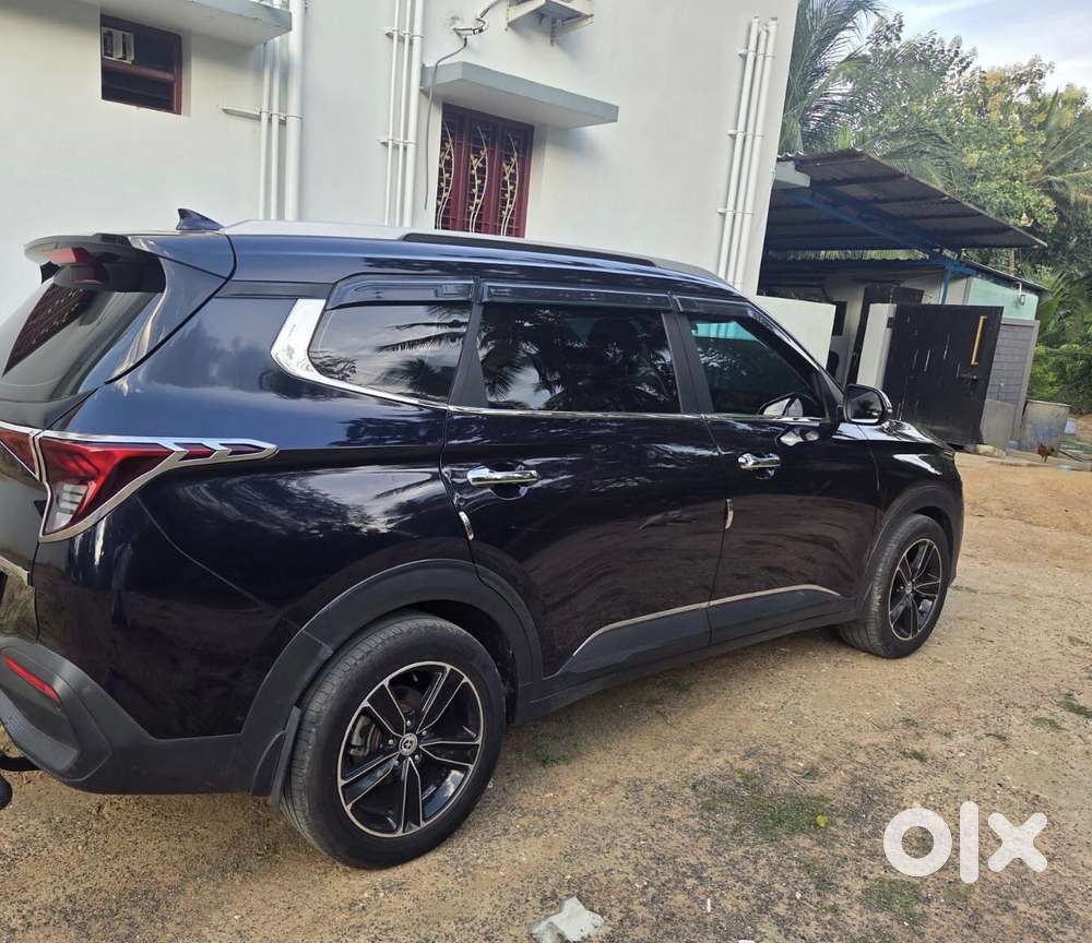 Kia Carens G 1.5 6mt Premium (o) 7-seater, 2024, Petrol