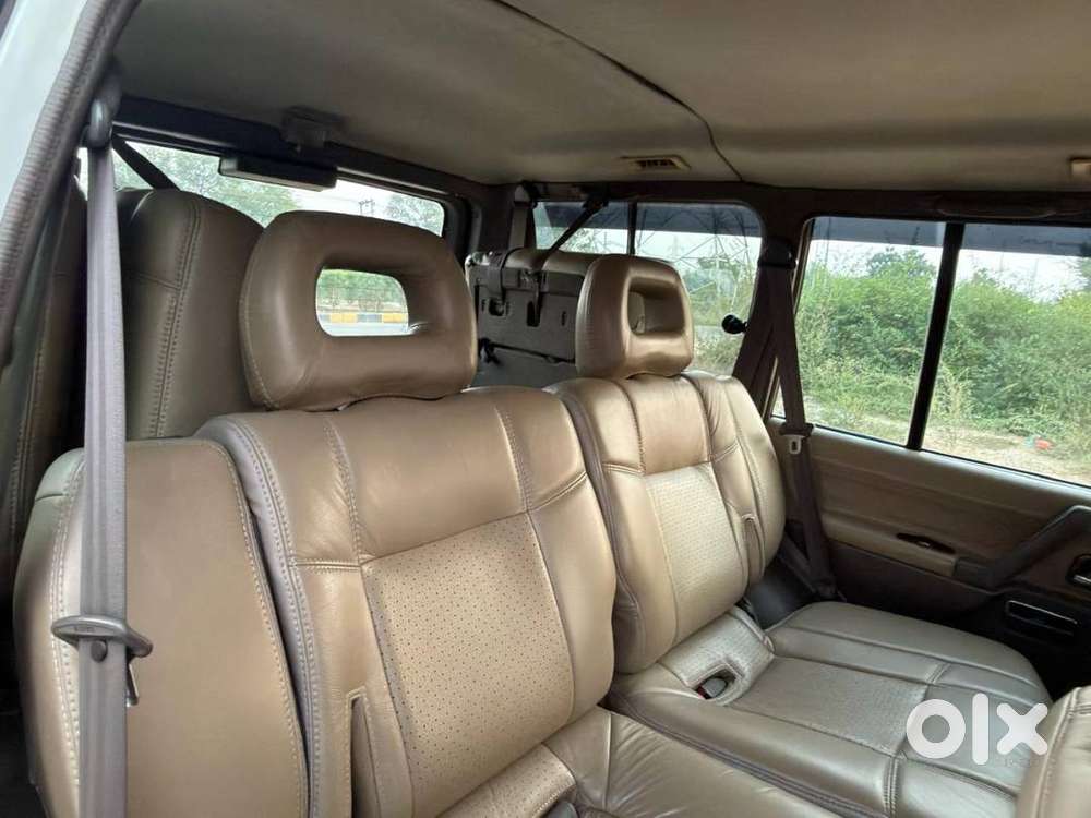 Mitsubishi Pajero Sfx 2011