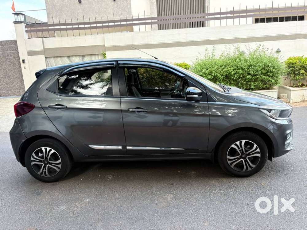 Tata Tiago 1.2 Revotron Xt (o), 2024, Petrol