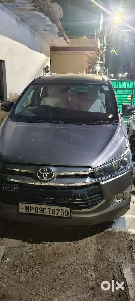 Toyota Innova Crysta 2016 Diesel 110000 Km Driven