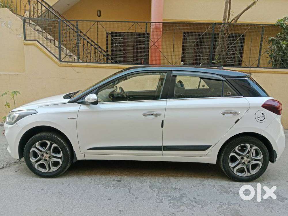 Hyundai I20 Asta (o) 1.2 Mt Dual Tone, 2018, Petrol