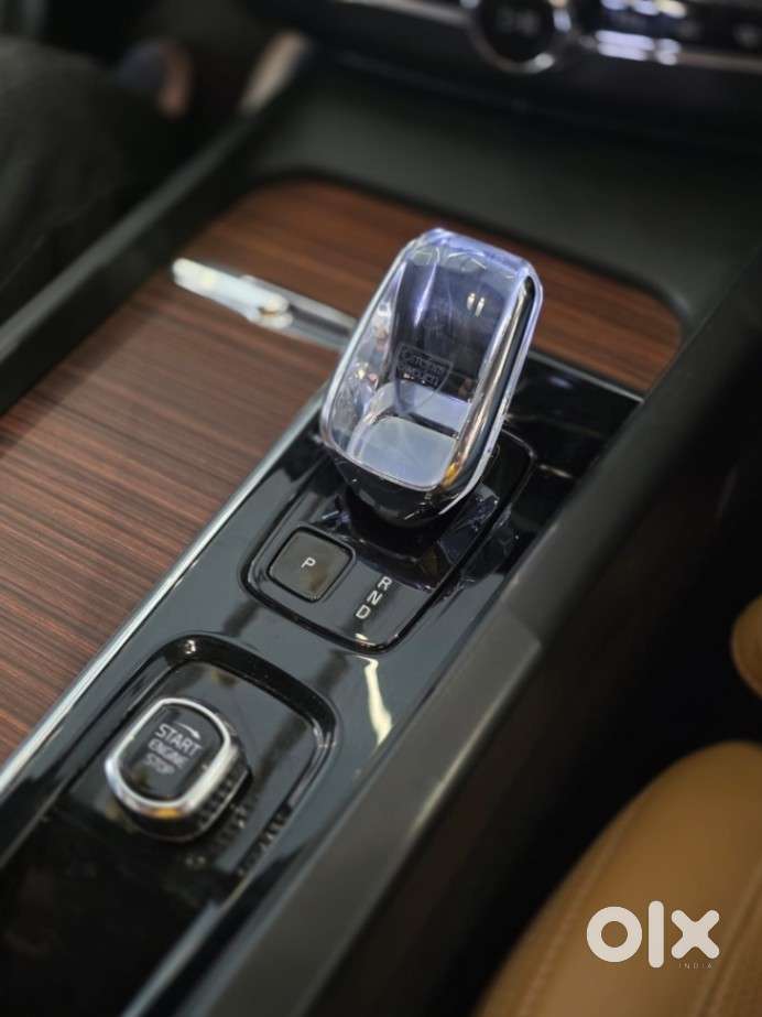 Volvo Xc60 2.0 B5 Ultimate, 2025, Petrol